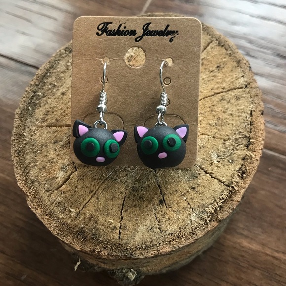 Black Cat Earrings - Picture 1 of 4